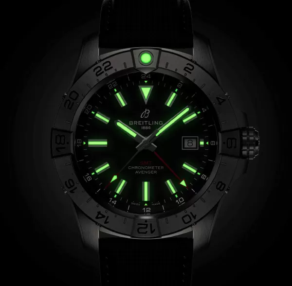 Outlet Avenger 44 Gmt Men