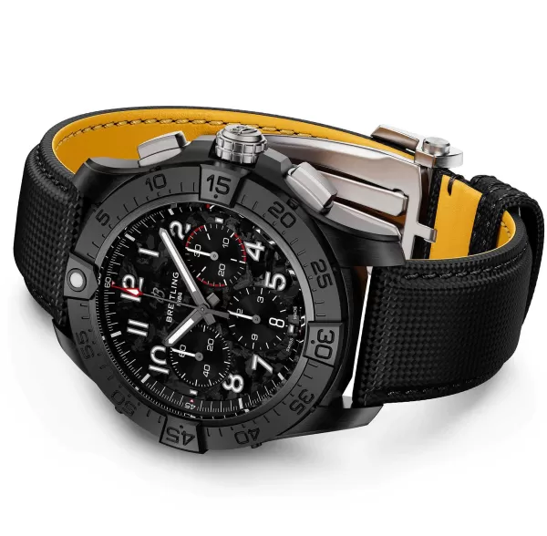 Flash Sale Avenger B01 Chronograph 44 Men