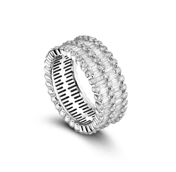 Store Baguette Love Rings