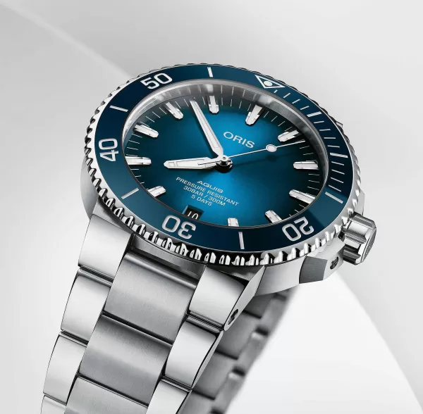 Sale Aquis Date Men