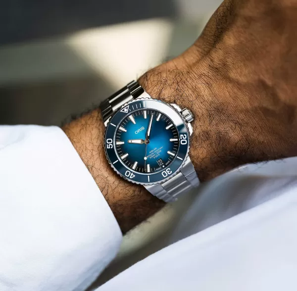 Sale Aquis Date Men
