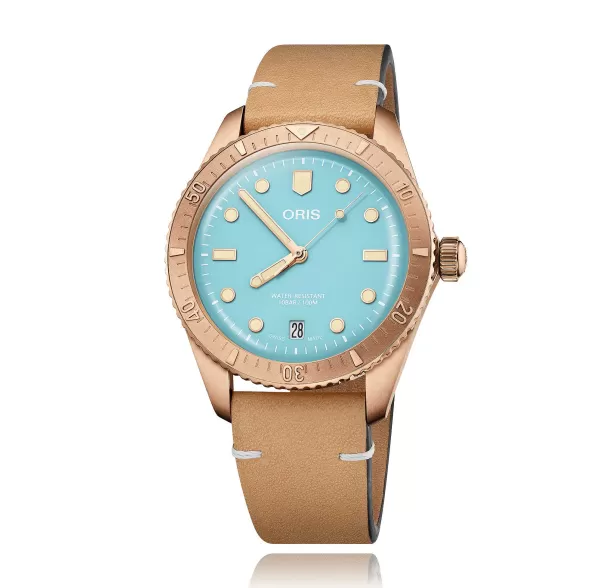 Sale Divers Sixty-Five Ladies