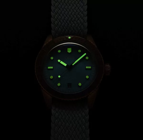 Discount Divers Sixty-Five Men