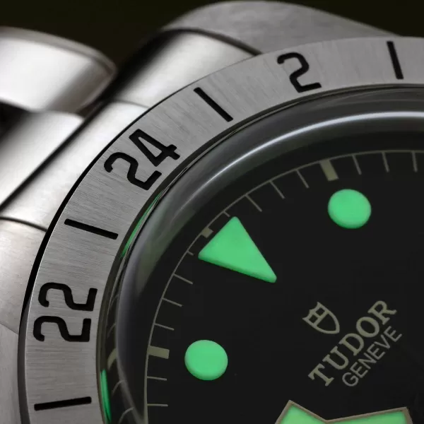 Hot Black Bay Pro Unisex