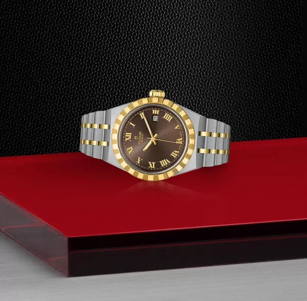 Hot Royal Date 28 Unisex